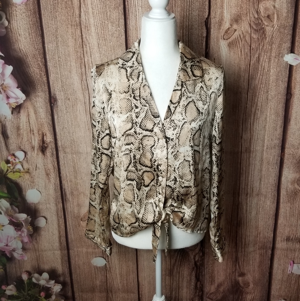 Cotton Candy LA snakeskin print shirt size…